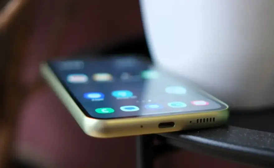 Jak przenieść Facebooka na nowy telefon? Prosty przewodnik krok po kroku